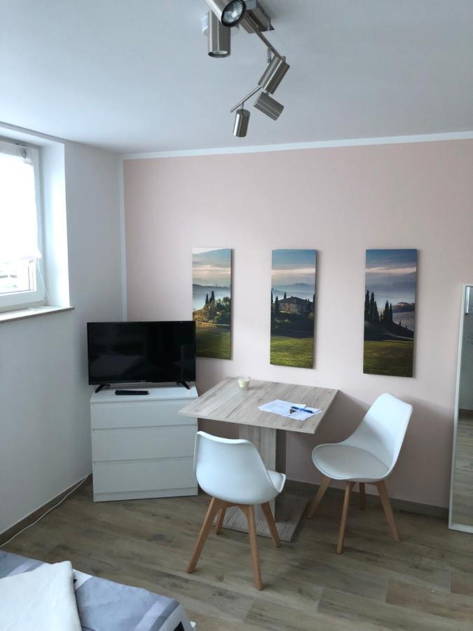 Ferienwohnungen Lamisto Am Waldesrand Neckartenzlingen Zewnętrze zdjęcie