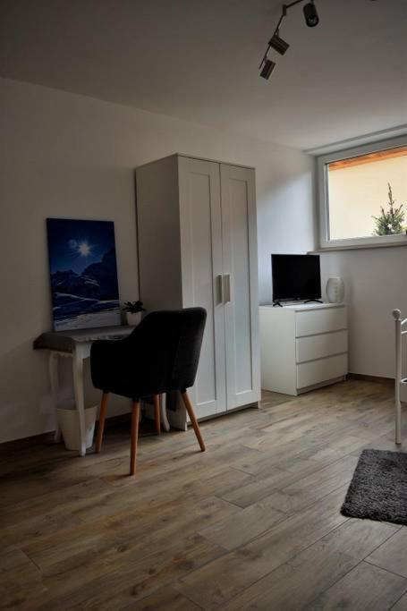 Ferienwohnungen Lamisto Am Waldesrand Neckartenzlingen Zewnętrze zdjęcie